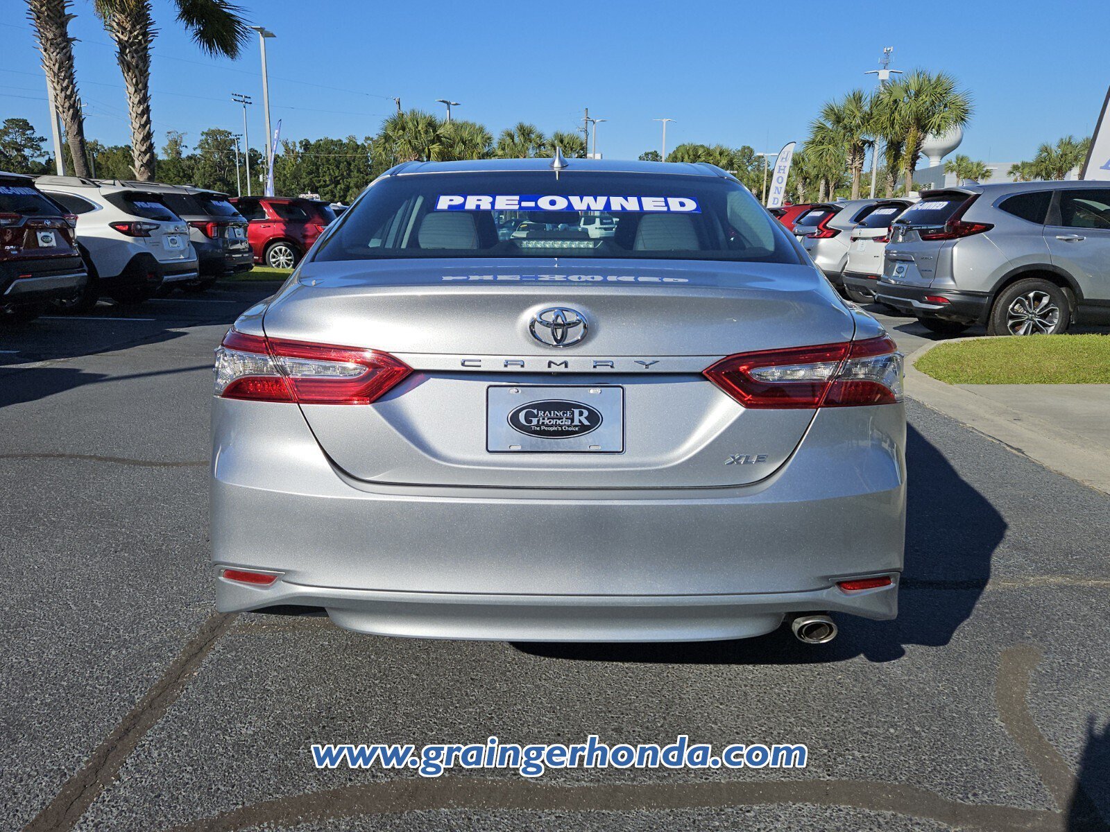Used 2020 Toyota Camry XLE FWD image 4