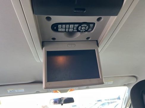 Used 2013 Dodge Grand Caravan SXT w/ Rear Park Assist Pkg image 27