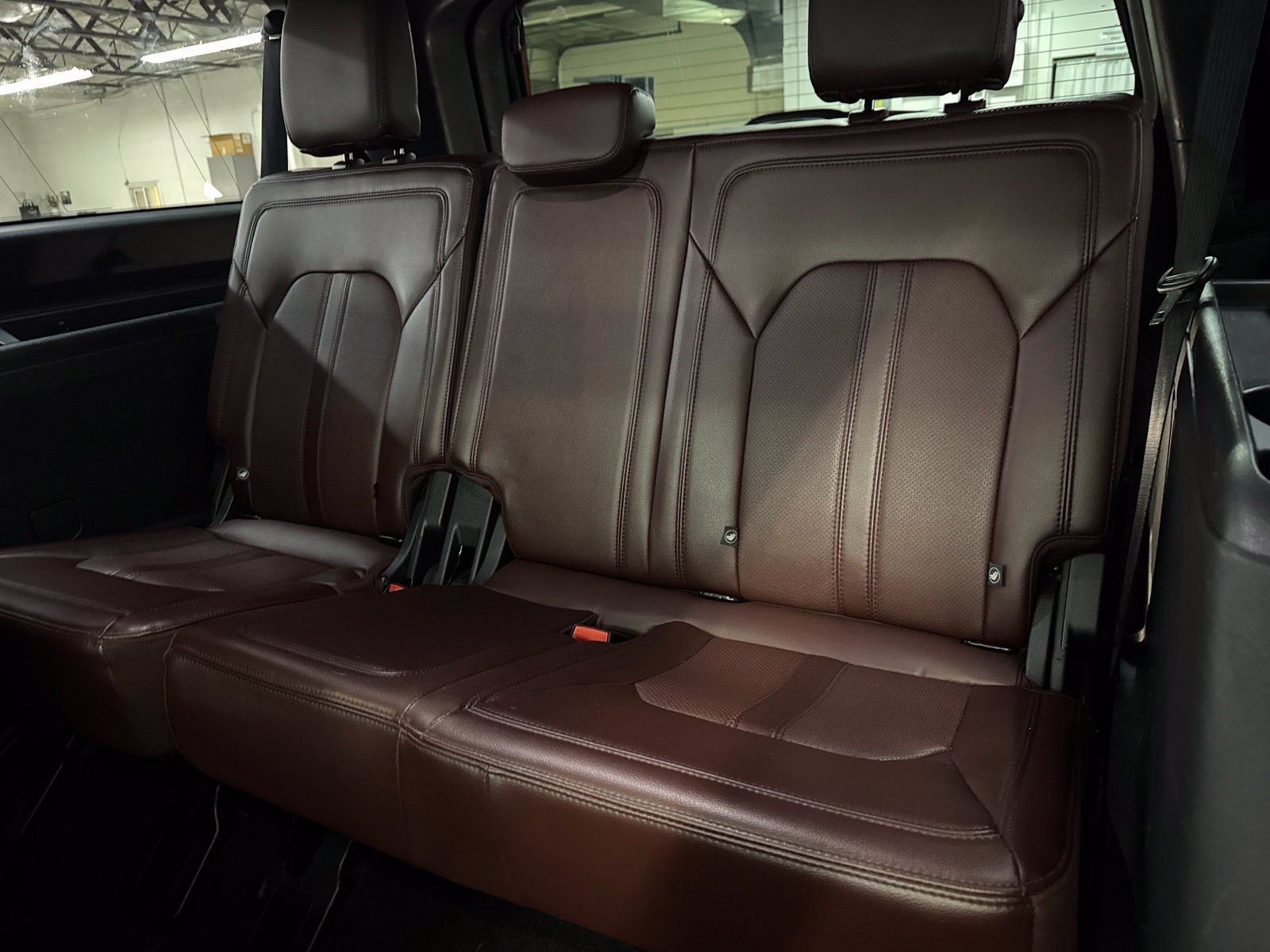 Used 2024 Ford Expedition Max Limited AWD/4WD image 13