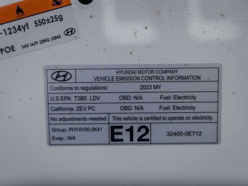 Used 2023 Hyundai Kona Limited w/ Cargo Package FWD image 34