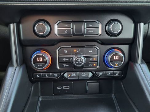 Used 2022 Chevrolet Tahoe Premier image 14