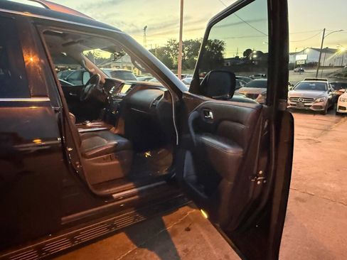 Used 2019 INFINITI QX80 Luxe AWD/4WD image 21