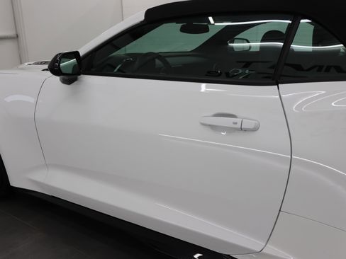 Used 2018 Chevrolet Camaro ZL1 RWD image 33