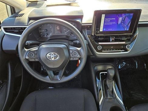 Certified 2025 Toyota Corolla LE image 12