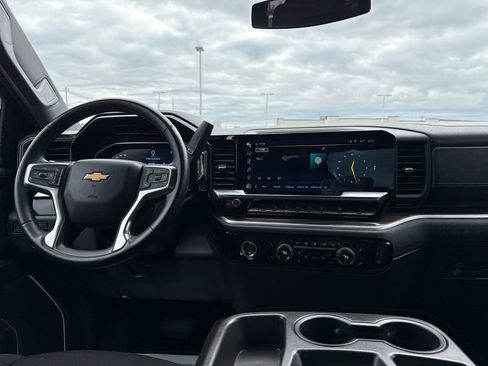 Used 2023 Chevrolet Silverado 1500 LT image 15