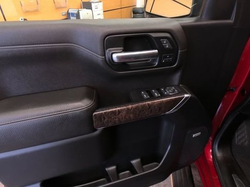 Used 2019 GMC Sierra 1500 Denali w/ Denali Ultimate Package AWD/4WD image 12