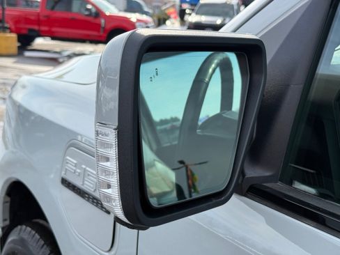 Used 2023 Ford F150 Lightning Lariat image 36