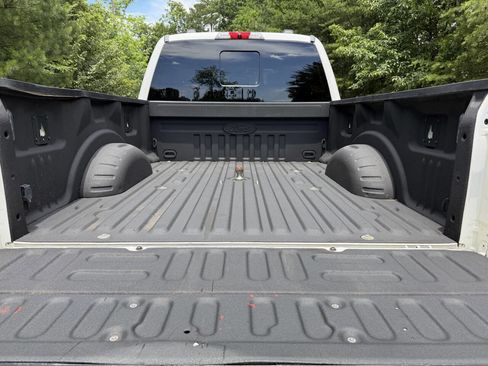 Used 2020 Ford F250 Platinum w/ FX4 Off-Road Package AWD/4WD image 18
