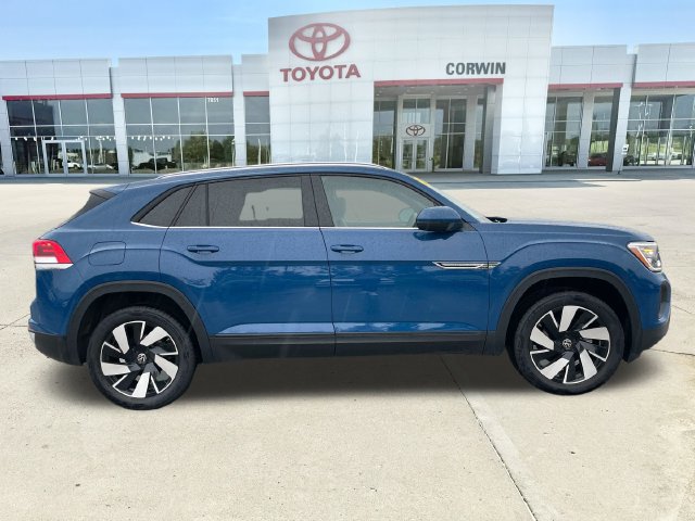 Used 2026 Volkswagen Atlas Cross Sport SE FWD image 6