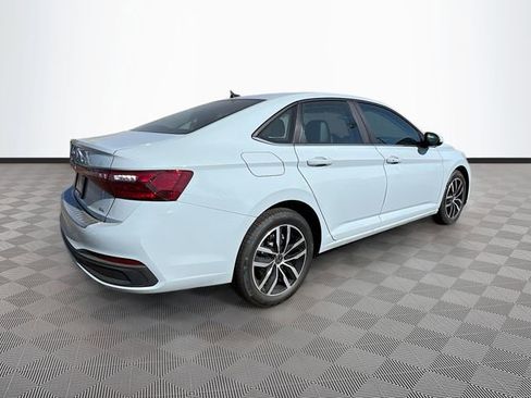 New 2025 Volkswagen Jetta SE FWD image 7