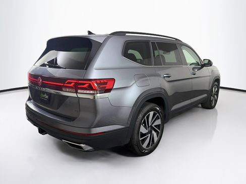 Used 2024 Volkswagen Atlas SE FWD image 9
