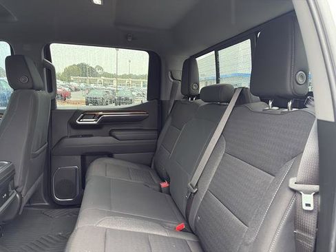 Used 2024 Chevrolet Silverado 1500 LT Trail Boss w/ Convenience Package II image 11