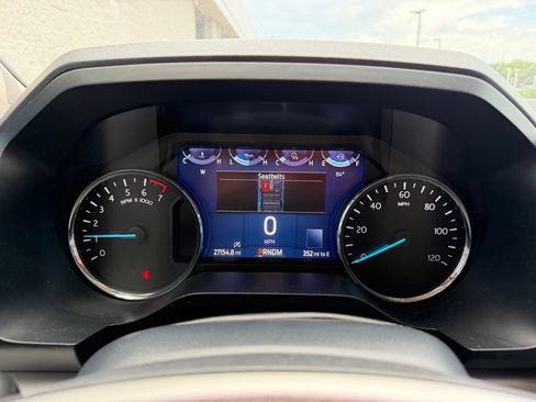 Used 2024 Ford Expedition XLT AWD/4WD image 11