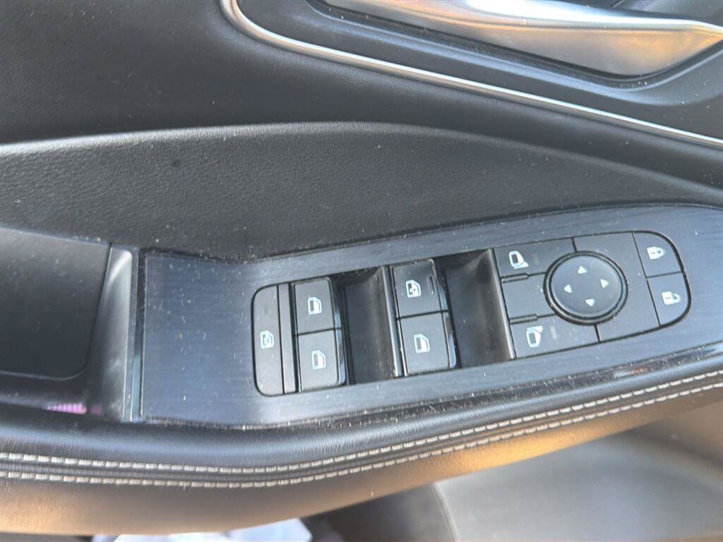 Used 2021 Nissan Rogue SV w/ Premium Package AWD/4WD image 12