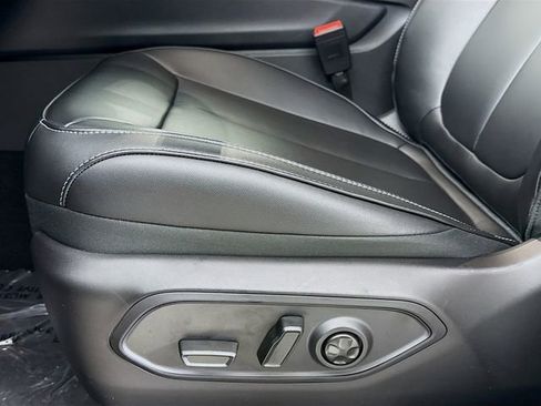 New 2025 Jeep Grand Cherokee Limited image 19