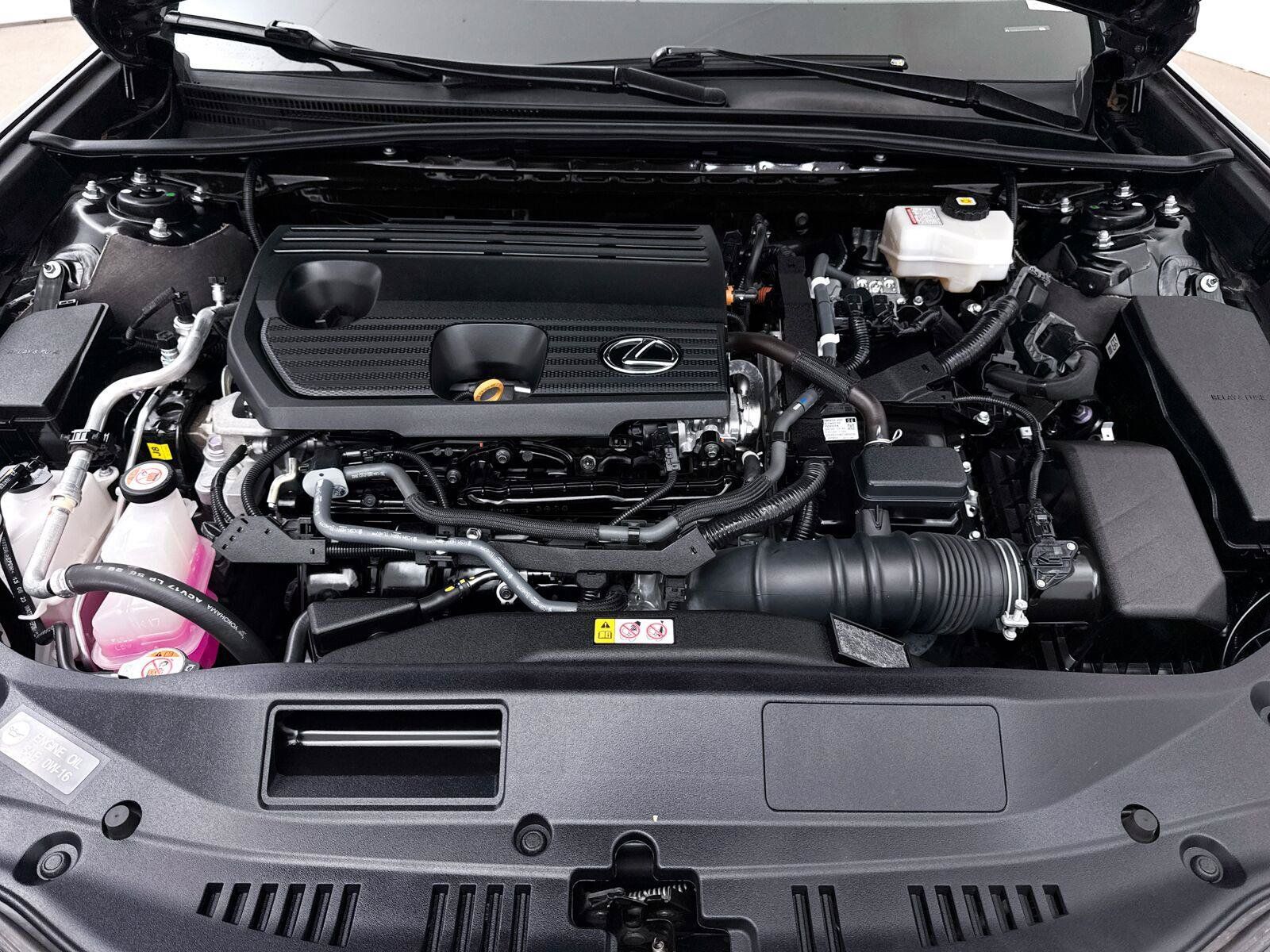 Used 2024 Lexus ES 300h F Sport w/ Accessory Package (Z1) FWD image 9