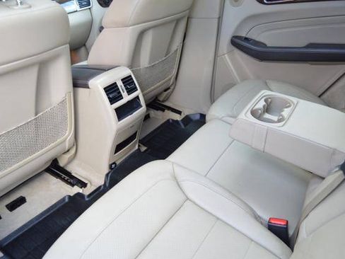 Used 2015 Mercedes-Benz ML 350 4MATIC image 27