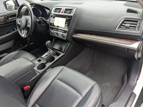 Used 2017 Subaru Outback 2.5i Limited image 23
