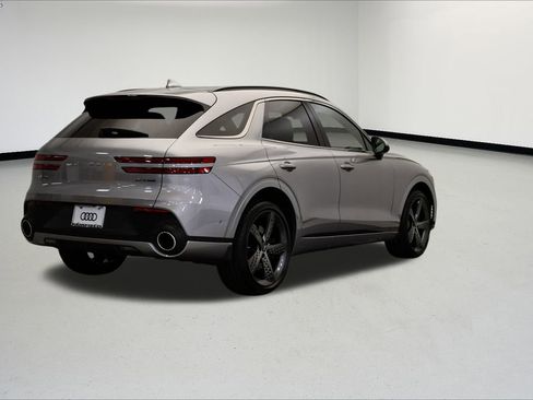 Used 2025 Genesis GV70 3.5T Sport w/ Sport Advanced Package image 5