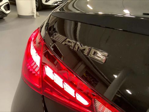 Used 2025 Mercedes-Benz C 43 AMG 4MATIC Sedan image 9