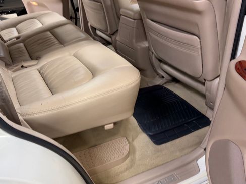 Used 2000 Lexus LX 470 4WD image 31