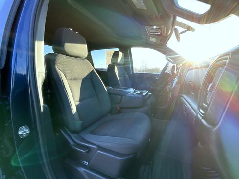 Used 2020 Chevrolet Silverado 1500 Custom Trail Boss w/ Custom Convenience Package image 16