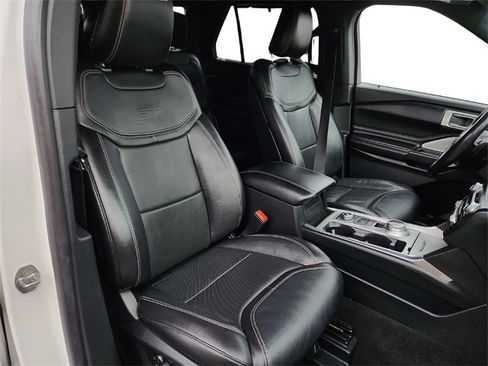 Used 2020 Ford Explorer ST w/ ST Street Pack image 33