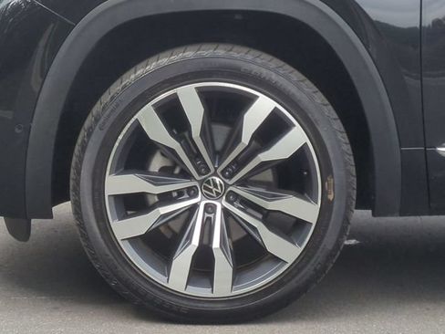 Used 2023 Volkswagen Atlas SEL Premium AWD/4WD image 19