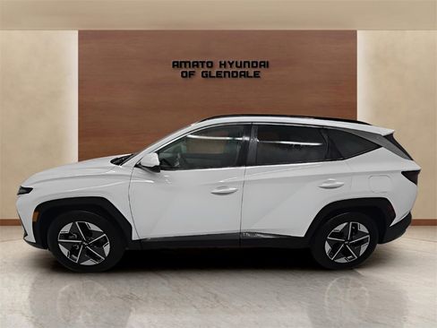 Used 2025 Hyundai Tucson SEL image 3