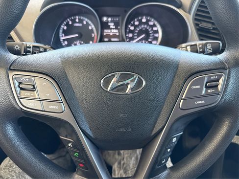 Used 2017 Hyundai Santa Fe Sport w/ 2.4L Value Package 06 AWD/4WD image 17