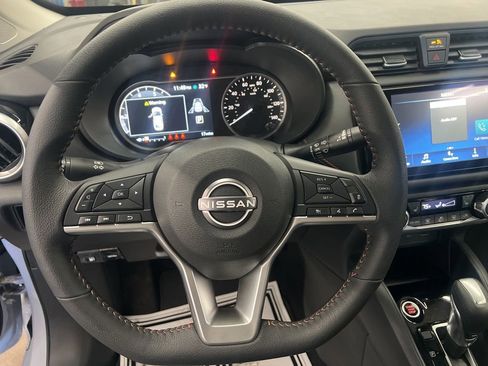 New 2025 Nissan Versa SR image 47