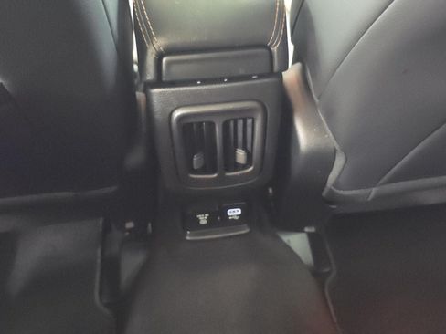 Used 2017 Jeep Compass Limited w/ Navigation Group AWD/4WD image 15