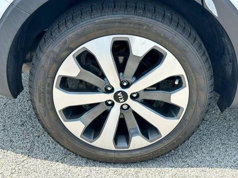 Used 2020 Kia Telluride S w/ S 8 Passenger Seating Package FWD image 7