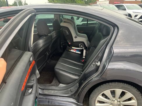 Used 2010 Subaru Legacy 2.5i Limited AWD/4WD image 10