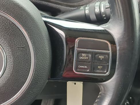 Used 2014 Jeep Wrangler Unlimited Sahara w/ Dual Top Group AWD/4WD image 23