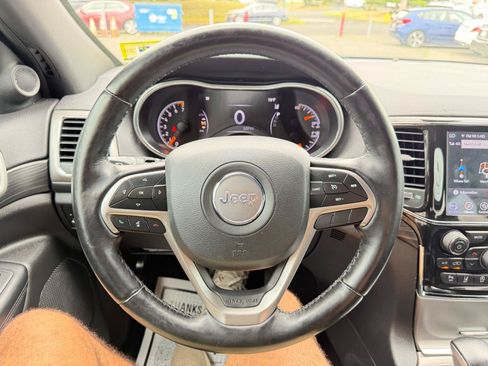 Used 2021 Jeep Grand Cherokee Laredo X AWD/4WD image 67