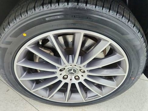 Used 2025 Mercedes-Benz GLE 350 4MATIC image 59