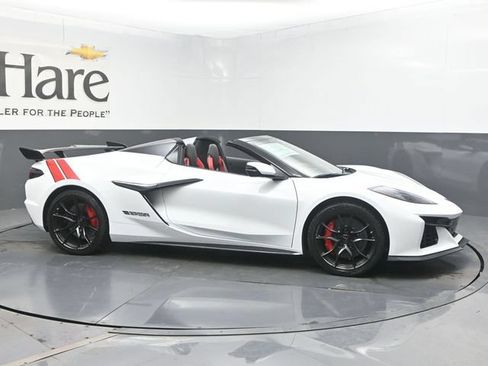 New 2027 Chevrolet Corvette Grand Sport RWD image 31