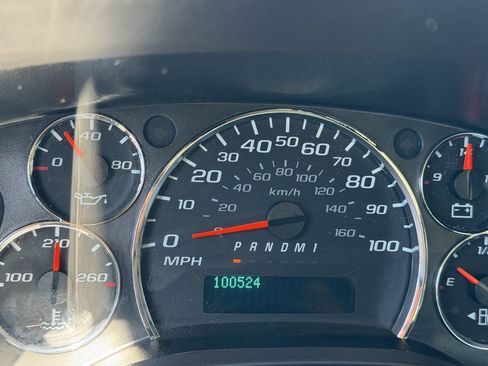 Used 2019 GMC Savana 3500 3500 2dr 139 in. WB Cutaway Ch w/ Power Convenience Package image 9