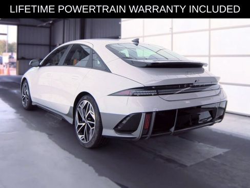 Used 2024 Hyundai Ioniq 6 SEL RWD image 11