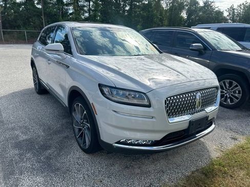 Used 2023 Lincoln Nautilus Reserve w/ Equipment Group 202A AWD/4WD image 3