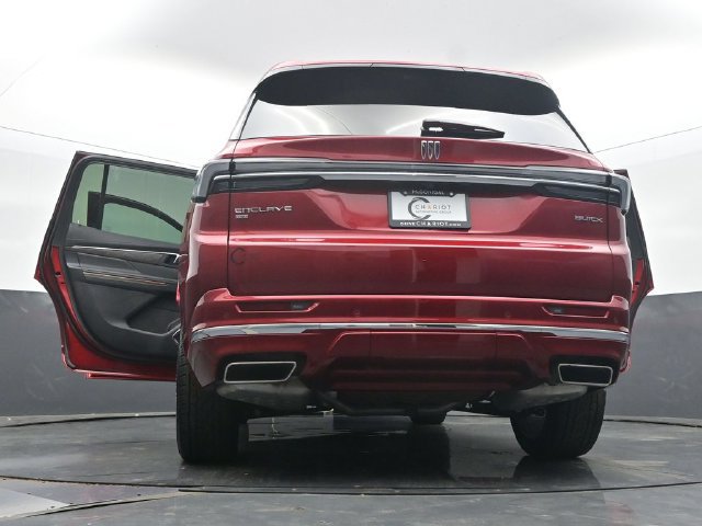 Used 2026 Buick Enclave Avenir w/ Super Cruise Package AWD/4WD image 59