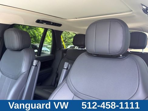 Used 2025 Land Rover Range Rover SE AWD/4WD image 14