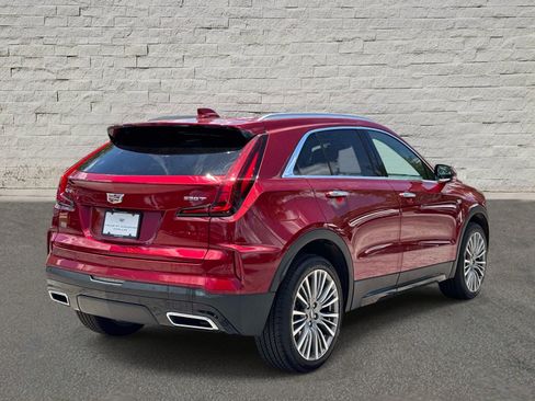 Certified 2025 Cadillac XT4 Premium Luxury FWD image 5