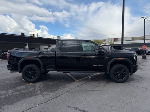 Used 2024 GMC Sierra 3500 AT4 w/ AT4 Premium Plus Package image 2