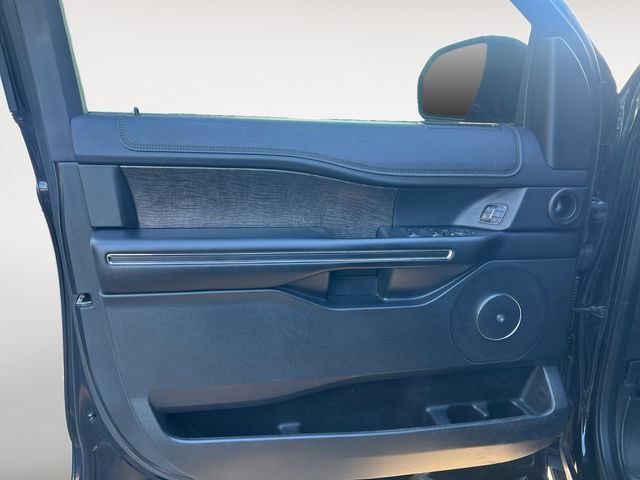 Used 2019 Ford Expedition Max Limited AWD/4WD image 9