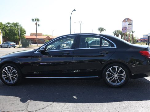 Used 2016 Mercedes-Benz C 300 Sedan image 4