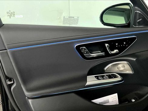 Used 2026 Mercedes-Benz E 350 4MATIC Sedan image 12