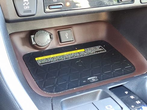 Certified 2020 Toyota RAV4 Limited image 26