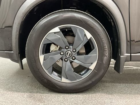 Used 2024 Nissan Rogue SV AWD/4WD image 30